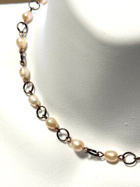 Pale Pink Freshwater Pearl Short Necklace with Copper Links
